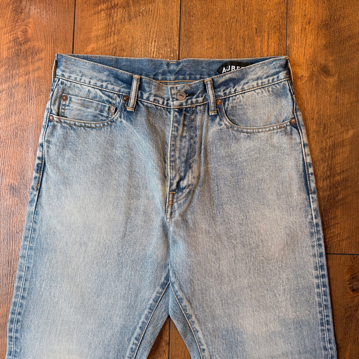 AUBERGE PAUL JEANS BLEACH タイトストレート