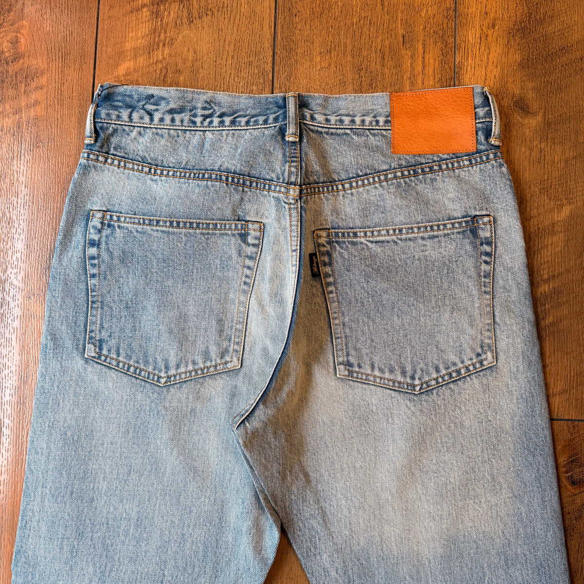 AUBERGE PAUL JEANS BLEACH タイトストレート
